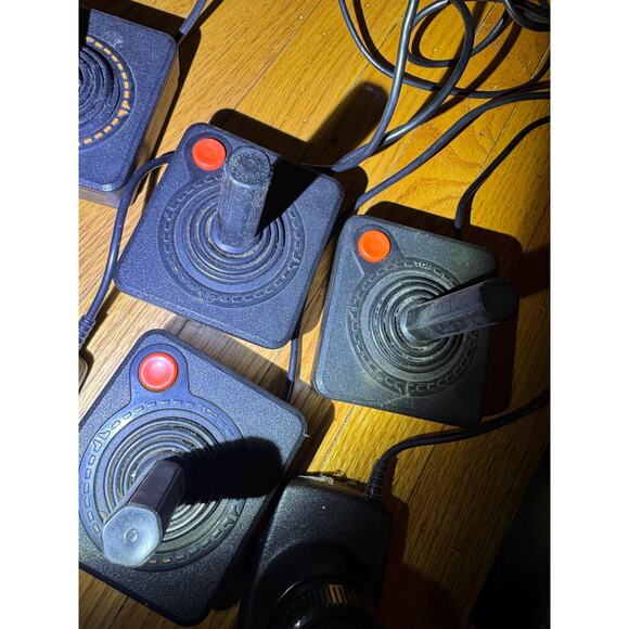 Atari 2600 UNTESTED Estate Find with 4 joysticks 2 paddles 1 driving - Picture 2 of 13